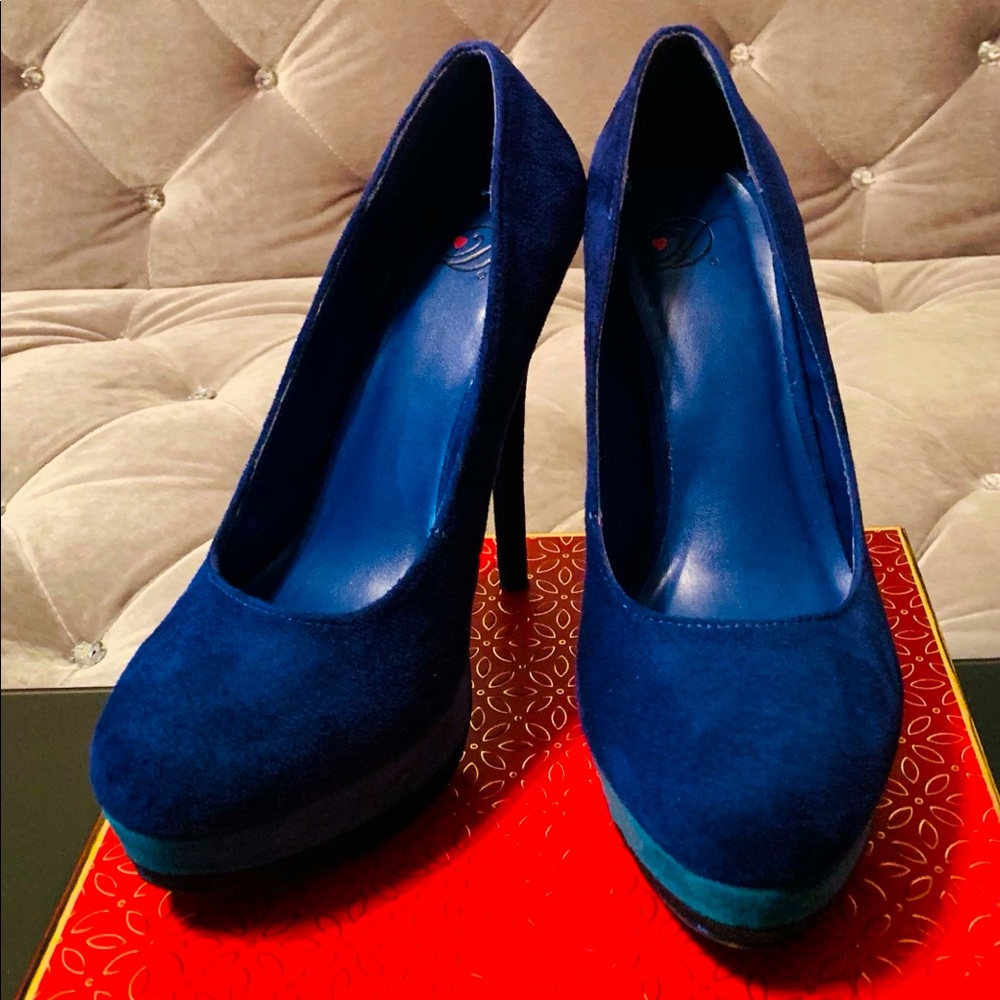 Blue suede high heels, 5 1/2 hills, 1.5” platform.